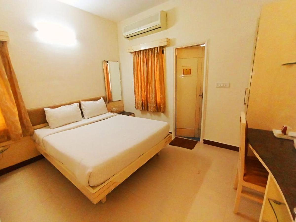 Apartmán Aishwarya Residency Tiruvannāmalai Exteriér fotografie